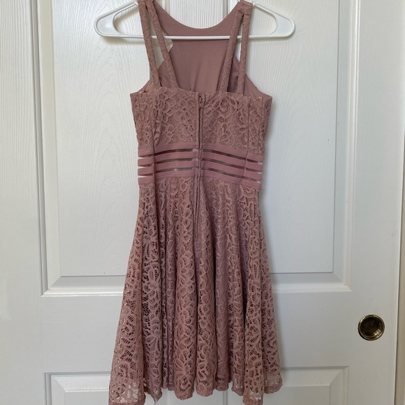 beautiful rose colored lace dress! - Picture 2 of 3